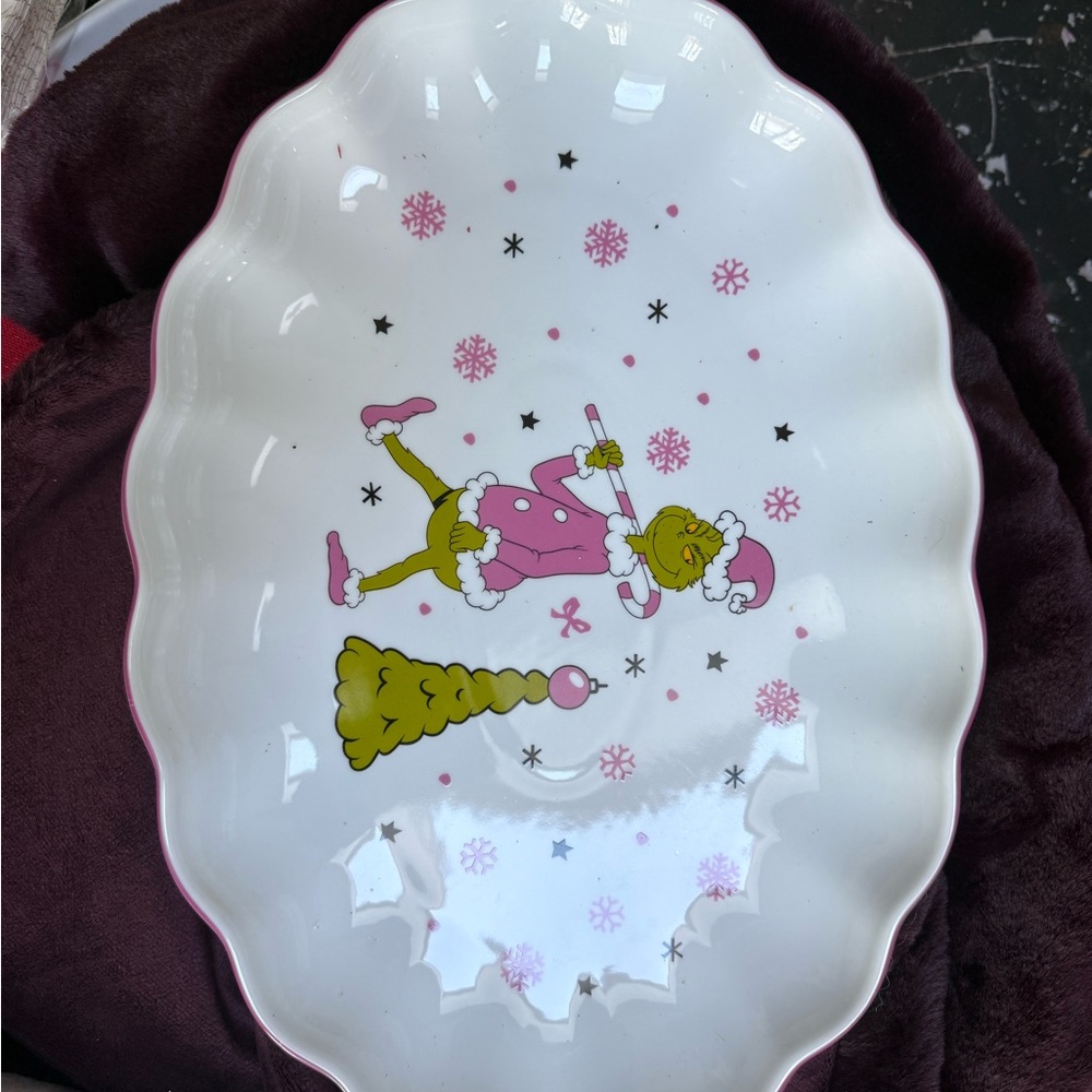 NEW grinch platter